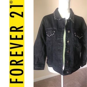 💝Forever 21 Jean Studded Jacket*(GUNS)💝